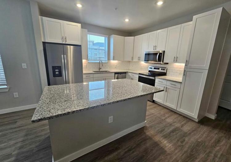 Space Cleaners LLC - Airbnb Cleaning Services